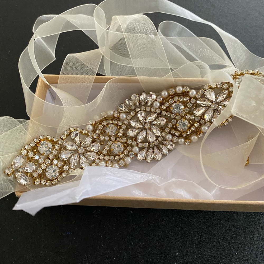 Beautiful formal belt